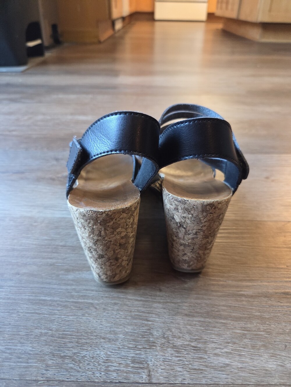 Blowfish The Perfect Wedge Cork & Black Leather Strappy Heels Womens Size 8.5 - Picture 5 of 9